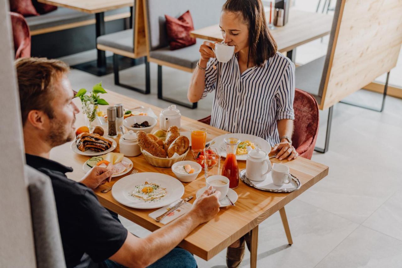 Hotel Laerchenhof Ramsau am Dachstein Ngoại thất bức ảnh